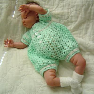 Baby Boy Classic Shells Pattern Newborn to 03 Months Crochet Romper by CarussDesignZ 0005